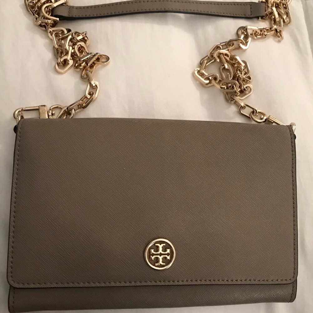 Tory Burch Robinson Chain Wallet French Gray NEW!